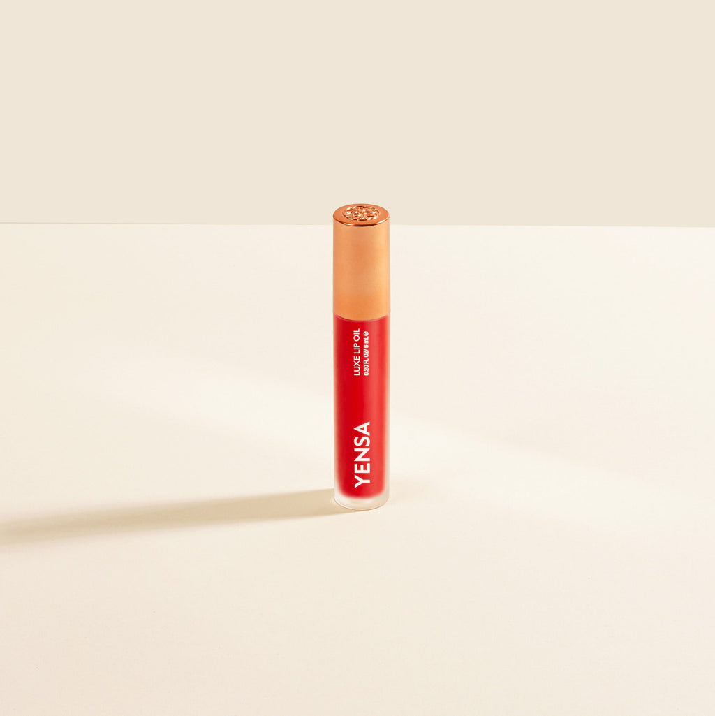 Tinted Lip Nourishing Oil with Hyaluronic Acid & Vitamin E — Glossy, Plumping & Hydrating
